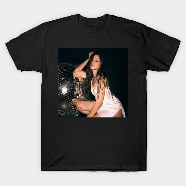 camila with withe T-Shirt by Pop-clothes